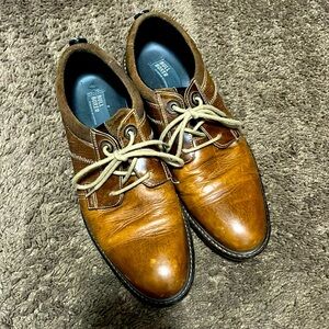 Men’s Bull Boxer size 10 Dress Shoes